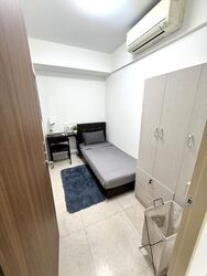The Lakefront Residences (D22), Condominium #500392331